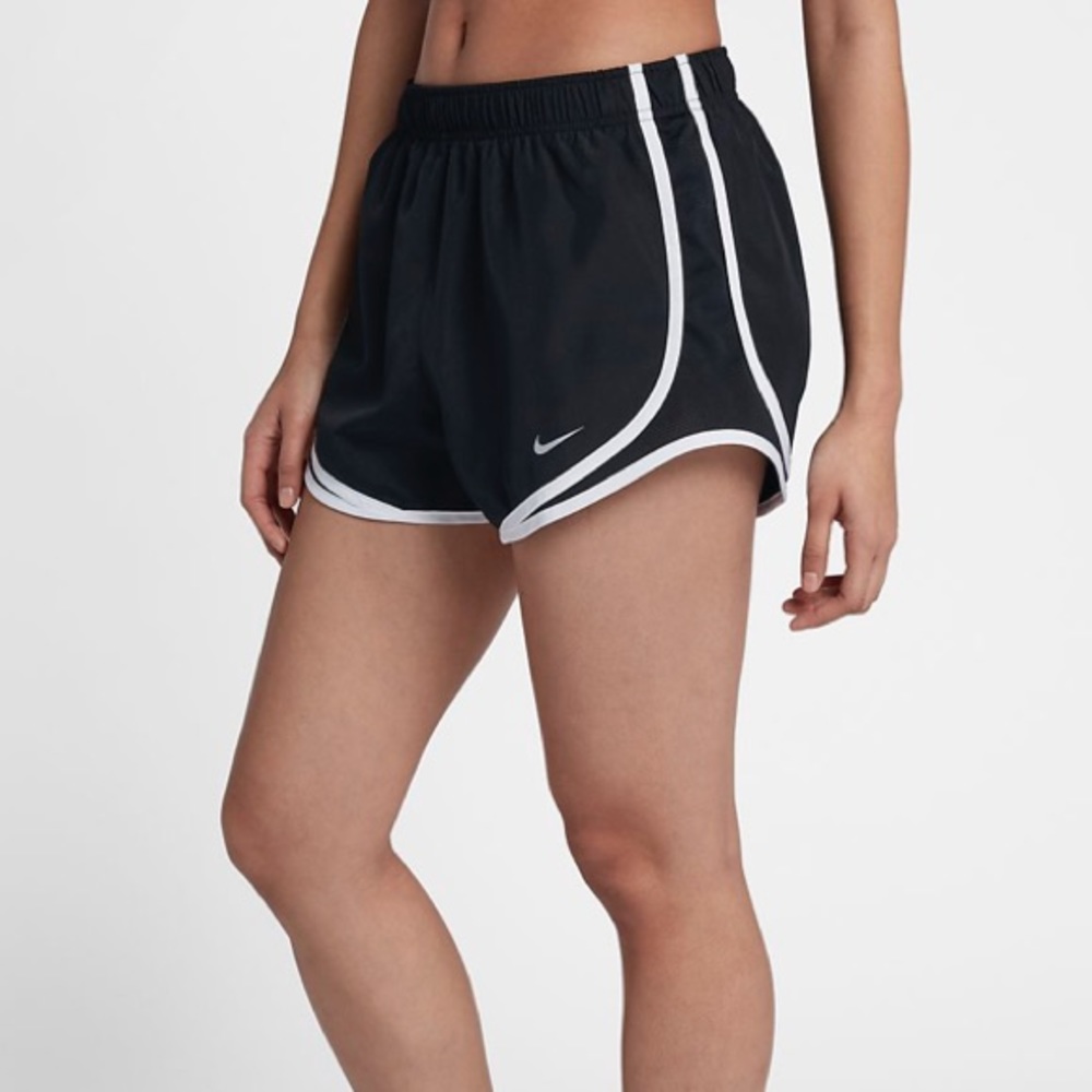 Nike girls xs shorts